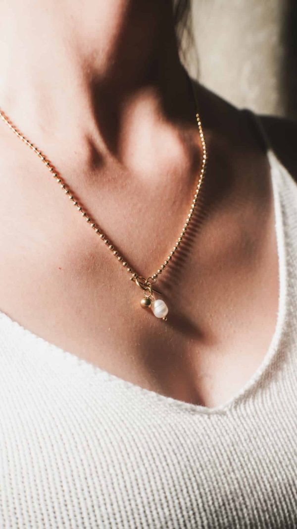 TOGGLE NECKLACE - Image 3